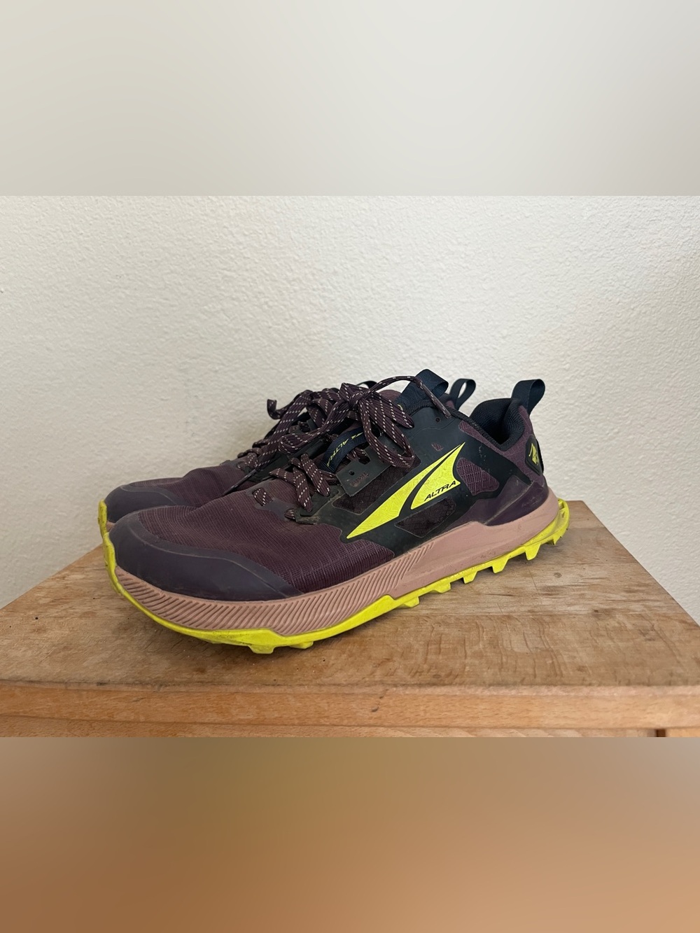 Altra Lone Peak 8 Trail Runners - Dark Purple/Neon Yellow
